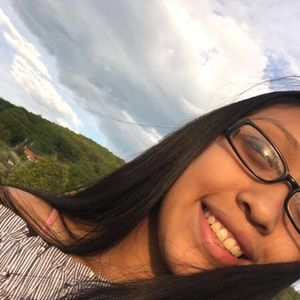 Meet your Posher, Maria